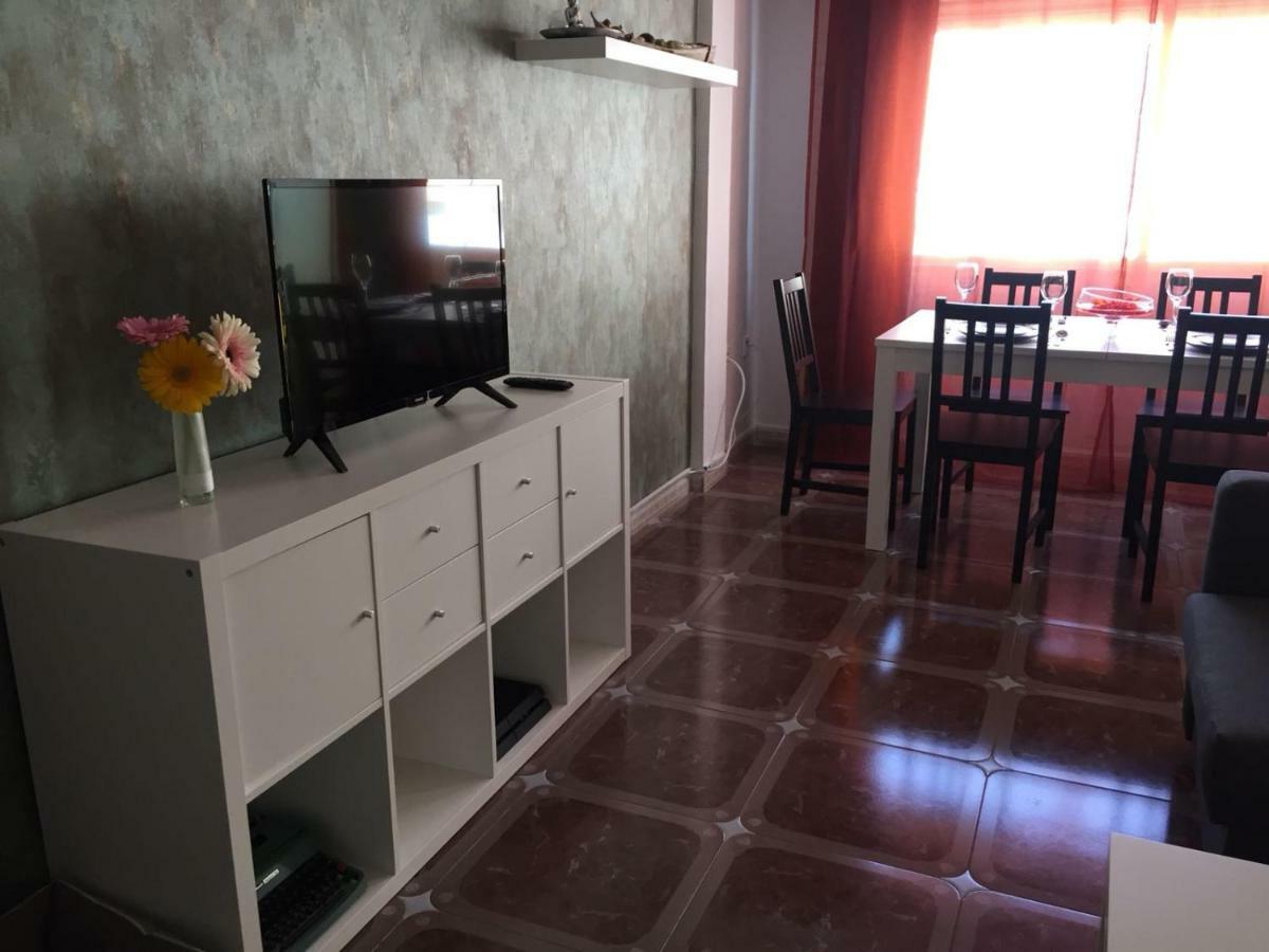 Apartamento Angelinma Apartment Malaga Exterior photo
